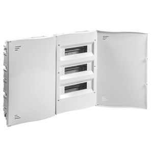 FLUSH FIT DISTR. BOX HOLLOW WALL P.DOOR IP40 84MOD